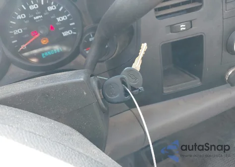 2009 Chevrolet Silverado 1500 Work Truck from USA, damaged, VIN 1GCEK14X09Z222205